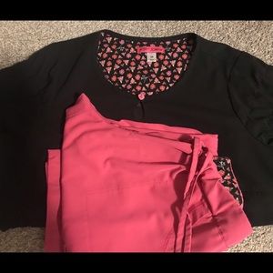 Betsy Johnson Scrub Set 🌺